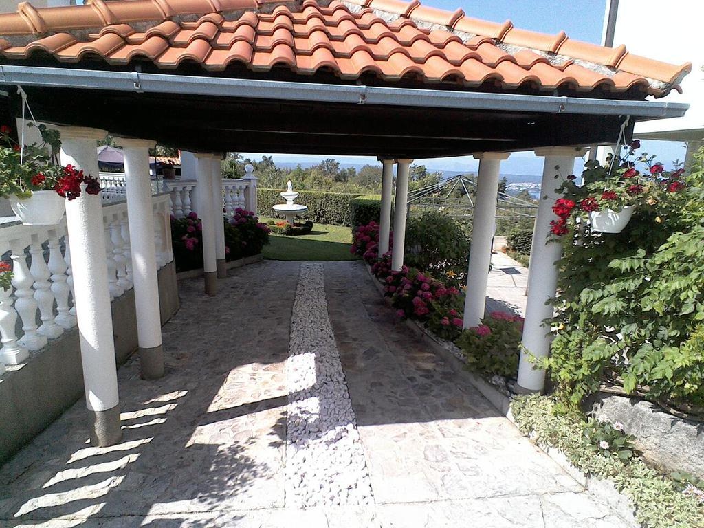 Apartment Smilja Malinska Luaran gambar