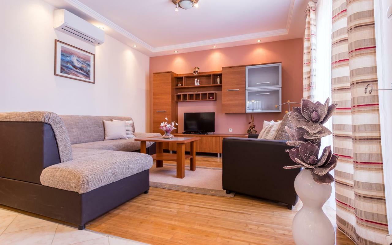 Apartment Smilja Malinska Luaran gambar